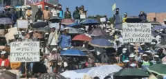በ2014 ዓ.ም በአዲስ አበባ ስታዲየም በተከበረው የሠራተኞች ቀን ላይ የታዩ መፈክሮች