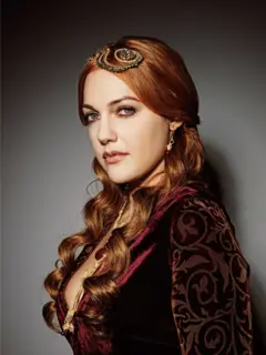 Meryem Uzerli como Hurrem Sultan