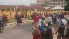 Ìgboro dàrú n'Ilorin lẹ́yìn ìròyìn tó tàn kálẹ̀ pé àwọn agbébọn ti ya wọ àwọn ilé ẹ̀kọ́, ọlọ́pàá kìlọ̀