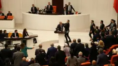 ÖZALAN VE ŞIK 