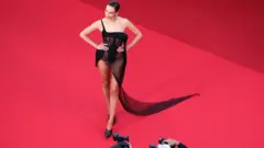 Natasha Poly no tapete vermelho