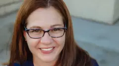 ገለልተኛዋ አሜሪካዊት ጋዜጠኛ ኤሊ ሌነርድ በአሜሪካ የፍትሕ መሥሪያ ቤት ይፋ የተደረጉ ሰነዶችን ለመተንተን ጥረት እያደረጉ ካሉት አንዷ ናት