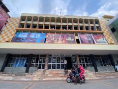 'வருவாய் பகிர்வு' முறையில் சம்பளம் பெறக்கோரும் தயாரிப்பாளர்கள் - நடிகர் சங்கம் கூறும் பதில் என்ன?