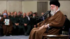 İsrailin İranı bombalamasından bir gün sonra ilk dəfə İranın Ali dini lideri Ayətullah Əli Xameneyi hücumlara reaksiya verib.