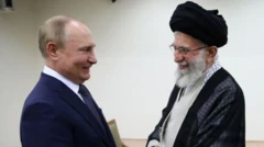 الرئيس الروسي فلاديمير بوتين والمرشد الأعلى الإيراني آية الله علي خامنئي (صورة أرشيفية)