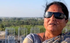 "கண் பார்வைதான் இல்லை, தொலைநோக்கு பார்வை இருக்கிறது" - மாற்றுத்திறனாளிகளுக்கு வழிகாட்டும் பெண்