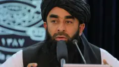 ذبیح‌الله مجاهد سخنگوی طالبان