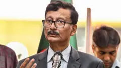 தௌஹீத் ஹுசைன், வங்கதேச வெளியுறவுத் துறை ஆலோசகர்.