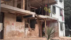 O Bloco 12, localizado muito perto de uma importante base militar venezuelana, a Academia da Marinha Bolivariana, na cidade litorânea de Catia La Mar, Estado de La Guaira, a cerca de 35 km de Caracas