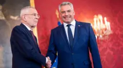 Александер Ван дер Беллен и Карл Нехаммер