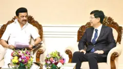 ஃபாக்ஸ்கான் வருவதில் குழப்பம் ஏன்?