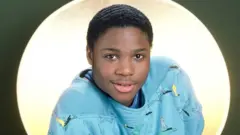 Malcolm-Jamal Warner cuando hacía su personaje en "El Show de Bill Cosby".