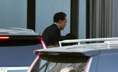 공수처로 들어서고 있는 윤석열 대통령