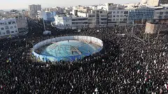 عزاداری در میدان انقلاب تهران
