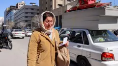مواطنة إيرانية في طهران