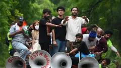 आंदोलनाचा अधिकार काय सांगतो? आणि आंदोलनापलिकडे नागरिक काय करू शकतात? वाचा