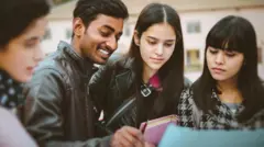 கல்லூரியில் சேர என்னென்ன அரசு உதவித்தொகைகள், சலுகைகள் உள்ளன?