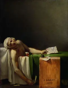 La muerte de Marat: una pintura en la que se ve un hombre muerto en una bañera, con una herida en el torso que sangra sobre una sábana blanca. Tiene en su mano una carta escrita, y manchada con sangre, en la otra sostiene una pluma. A su lado hay una caja de madera con la inscripción A. Marat.