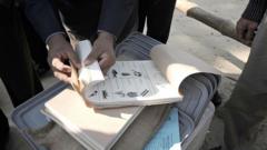 'হাইব্রিড নো ভোটের' মানে কী? 