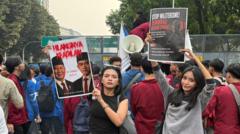 Demonstrasi mahasiswa berlanjut di Jakarta, Medan, dan kota-kota lain