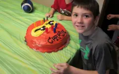 Le jour du huitième anniversaire de Charlie Drury