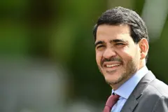 Jorge Messias de perfil.