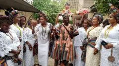 Awọn Emere