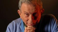 'Tiyatro deyince akla hemen Haldun Dormen gelir'