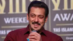 அனீரிஸம், சல்மான் கான், மூளை நோய், மருத்துவம்
