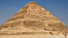 Piramidi ya Djoser ndiyo piramidi kongwe zaidi nchini Misri