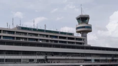 Papakọ ofurufu Murtala Muhammed, niluu Eko.