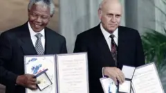 Frederik de Klerk et Nelson Mandela.