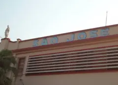 Imagem da parede da escola escrito São José