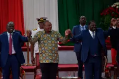 Uhuru Kenyatta, Raila Odinga iyo William Ruto