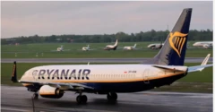 самолет Ryanair