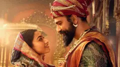 ఛావాలో రష్మిక, విక్కీ కౌశల్ నటించారు.