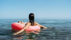 شصت درصد بدن از آب تشکیل شده