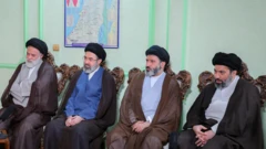 چهار فرزند علی خامنهای از راست: میثم، مسعود، مجتبی و مصطفی خامنهای