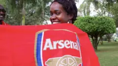 Yugaandaatti waldaa amantii dabalatee bakka hundatti barreeffama waa'ee Arsenaal mul'isuun faayamanii deemuun aadeffatameera