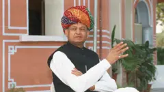 अशोक गहलोत