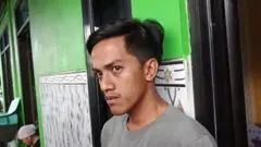 Seorang penyintas dari KMP Tunu Pratama Jaya menceritakan pengalaman yang dia sebut "bertaruh dengan maut" saat kapal yang ditumpanginya tenggelam, pada Rabu (02/07), di Perairan Selat Bali. 
