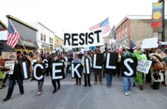 Una manifestación en protesta por las acciones del ICE en Estados Unidos.