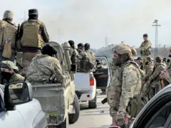 إنتشار مكثف لقوات عسكرية وأمنية سورية في اللاذقية لمواجهة تمرد "فلول النظام السابق".