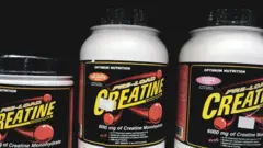 Suplemen kreatina di etalase
