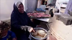 Abahungiye Rafah baratekewe n'ubwoba