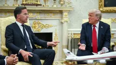 Mark Rutte y Donald Trump