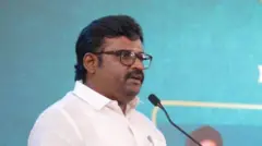 பத்திரப்பதிவுத் துறை அமைச்சர் லோகேஷ் தமிழ்ச்செல்வன்
