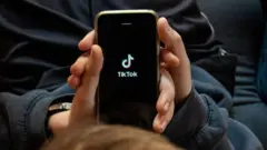Underage TikTok user for France