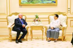 ဘယ်လာရုစ်သမ္မတနဲ့ နေပြည်တော်သမ္မတ ဦးမင်းအောင်လှိုင်