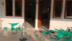 Rumah Doa umat Kristen di Kota Padang dirusak sejumlah orang, pada Minggu (27/07).